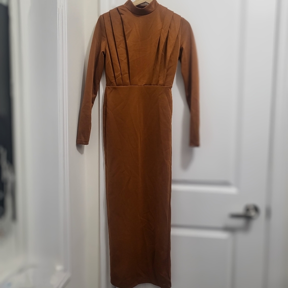 Shein long sleeved dress - Picture 3 of 5